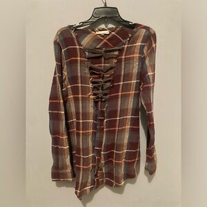 Gilded Intent Plaid Distressed‎ Button Up Crisscross Flannel